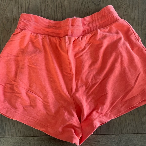 Orange athletic shorts size medium - Picture 2 of 3